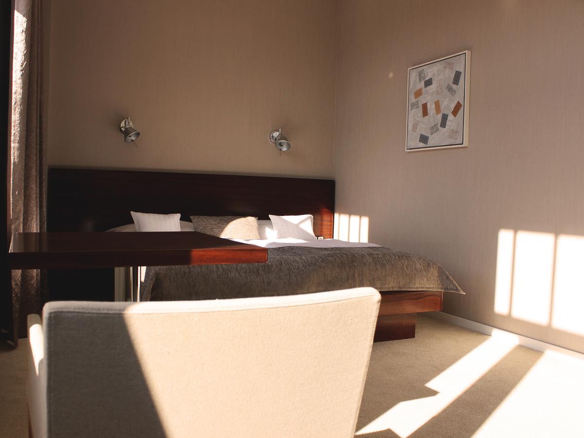 Hotel Lev Levice Rom bilde